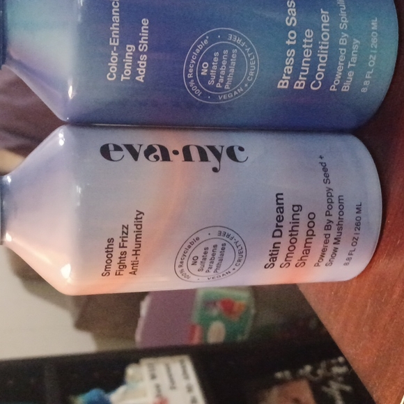 Eva•NYC shampoo & conditioner - Picture 2 of 3